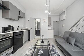 Modern Flat in Paddington