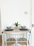 Modern Flat in Paddington