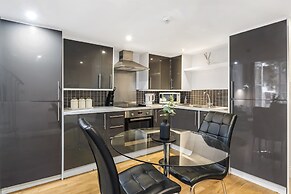 Modern Flat in Paddington