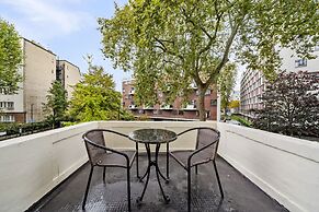 Modern Flat in Paddington