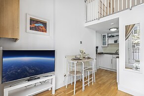 Modern Flat in Paddington