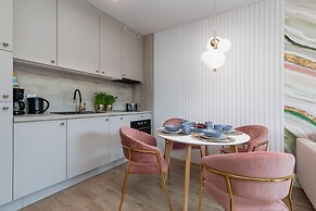 Seaside Apartamenty - 4 Pory Roku