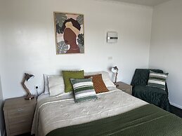 GLENALMOND Historic Homestead & Alpine Country Stay