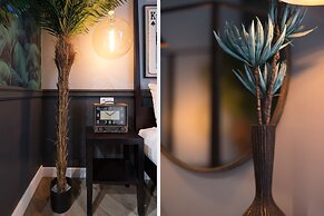 The Royal Elysée Suite