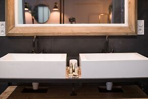 The Royal Elysée Suite