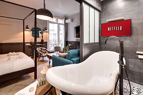 The Royal Elysée Suite