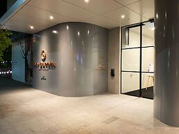 Skygarden Luxury Condo