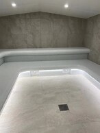 Skygarden Luxury Condo