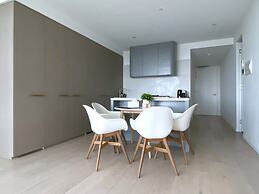 Skygarden Luxury Condo