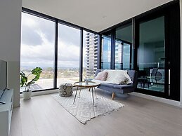 Skygarden Luxury Condo