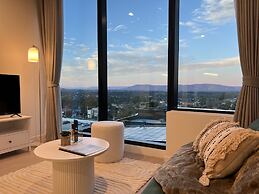 Skygarden Luxury Condo