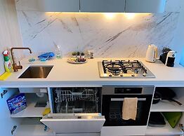 Skygarden Luxury Condo