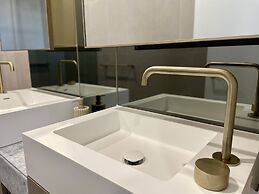 Skygarden Luxury Condo