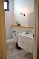 Bay Of Fires Apartments