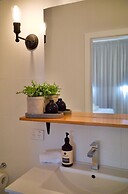 Bay Of Fires Apartments