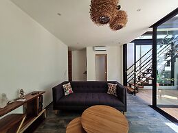 CASA MEXICANA MODERNA - PISCINA PRIVADA