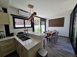 CASA MEXICANA MODERNA - PISCINA PRIVADA