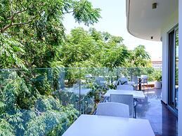 Rio Gardens - Smart 1-bdr Apt w Balcony