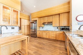 203 Gentian Road by Summit County Mountain Retreats