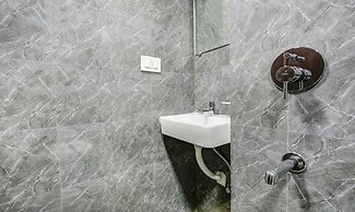 Treebo Kings Inn Vashi