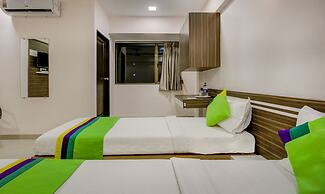 Treebo Kings Inn Vashi