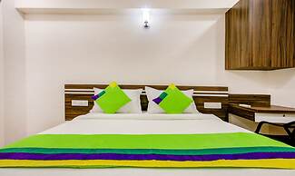 Treebo Kings Inn Vashi