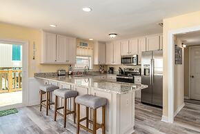 The Boat House - 106 Westward Ho 4 Bedroom Home by RedAwning