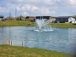 Remarkable 2-bed Luxury Lodge in Routh With Hottub