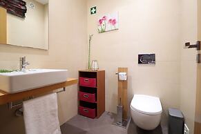 3-bed Townhouse With Pool in Albufeira Balaia