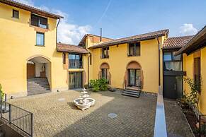 Parco Vira Apartments