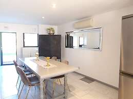 Parco Vira Apartments