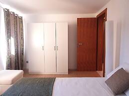Parco Vira Apartments