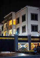 Captivating 1-bed Apartment in Tema, com 25