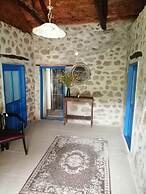 Thousand Ally Boutique