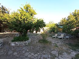 Thousand Ally Boutique