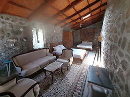 Thousand Ally Boutique