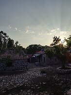 Thousand Ally Boutique