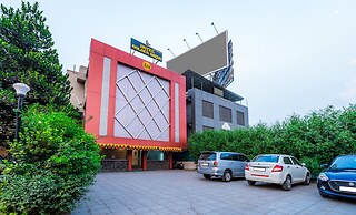 Itsy Hotels Golden Birds