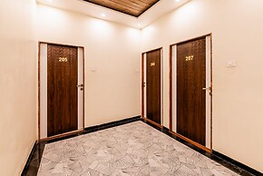 Itsy Hotels Golden Birds