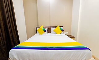 Itsy Hotels Golden Birds