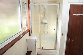 Cosy 3-bed Bungalow NEC Airport Close to Amenities