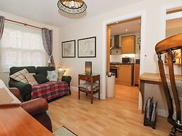 3 Westgate Mews