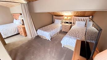 #406 Vail International