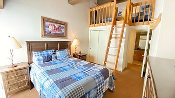 #310 Vail International