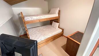 #303 Vail International