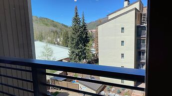 #408 Vail International