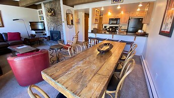 #408 Vail International