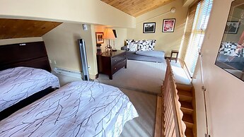 #407 Vail International