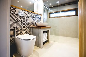 17th Century Cartshed Nestled In Welsh Countryside