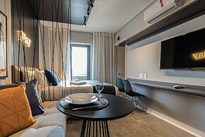 Charlie Houx Pinheiros